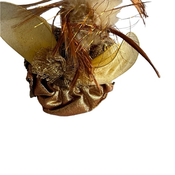 YULE TIDINGS WHIMSICAL VICTORIAN RENAISSANCE GOLD FAIRY CHRITSMAS FIGURE - Picture 4 of 5